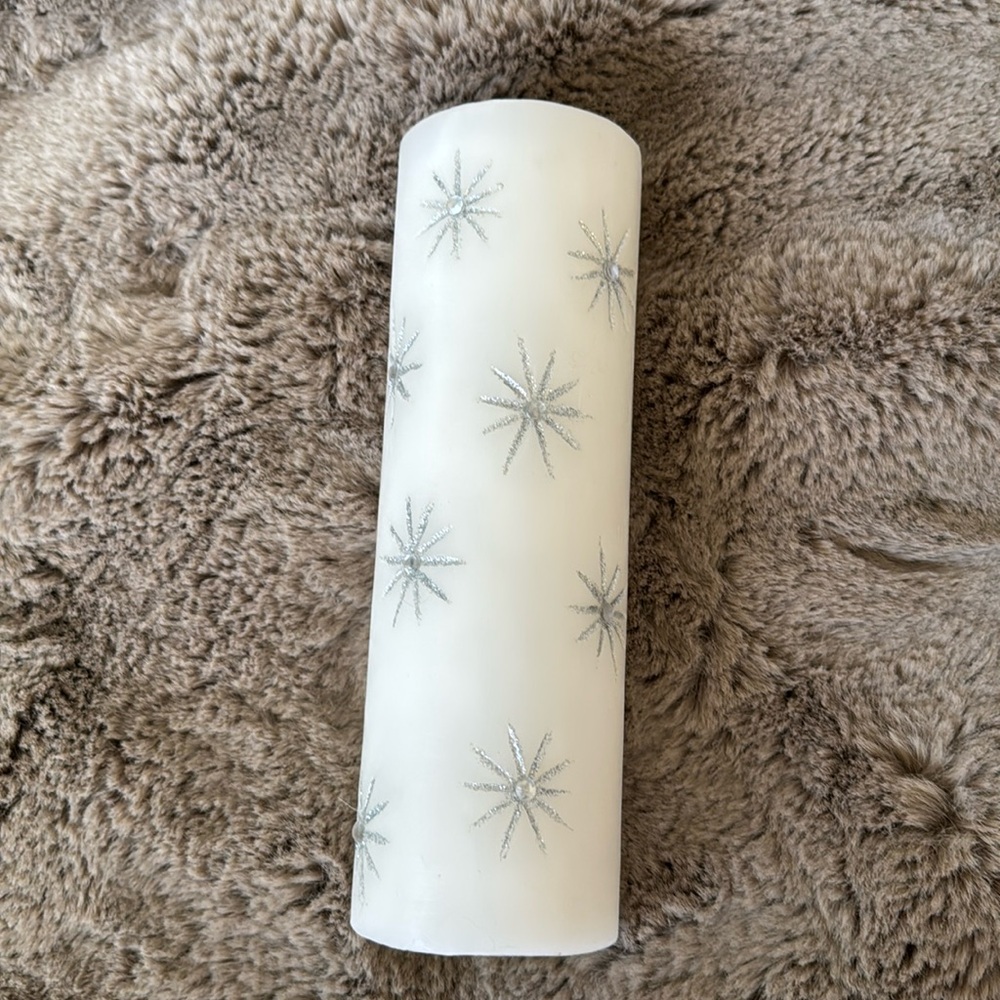 CANDLE - Picture 1 of 6